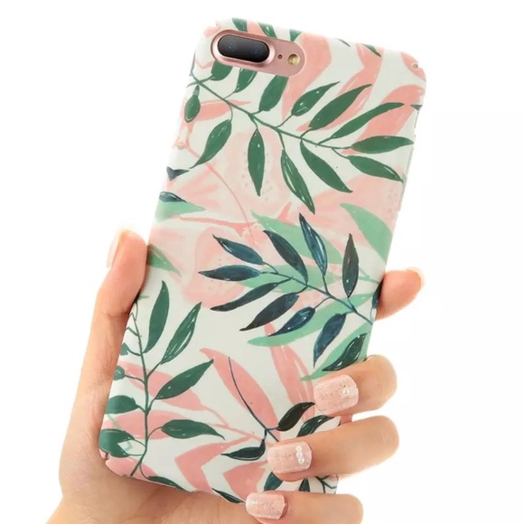 Accessories - LAST 1! NEW iPhone 7/8 Palm Leaves Hard PC Case